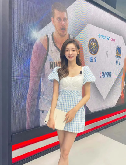 英超球星Leisu最新动态：赛场内外精彩瞬间
